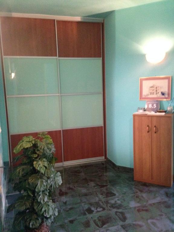 Apartments Villa Kristina プーラ エクステリア 写真